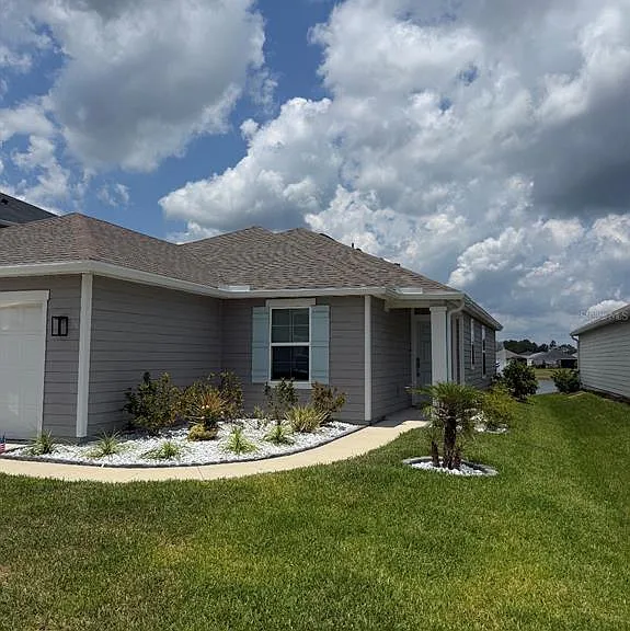 17 Waverly Ln — Photo 2