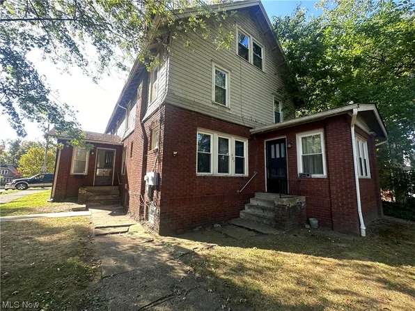 982-984 Amelia Ave, Akron, OH 44302