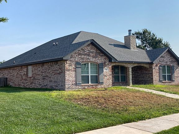 3rd image of 3706 Knoll Dr