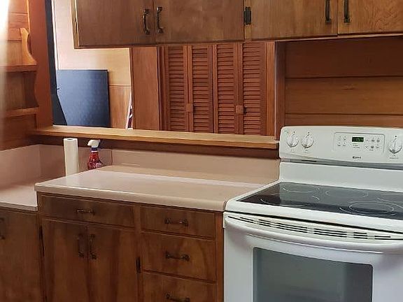 4th image of 9837 Redmond Woodinville Rd NE