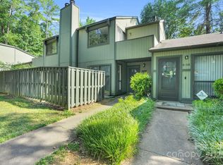 6104 Bent Tree Ct, Charlotte, NC 28212