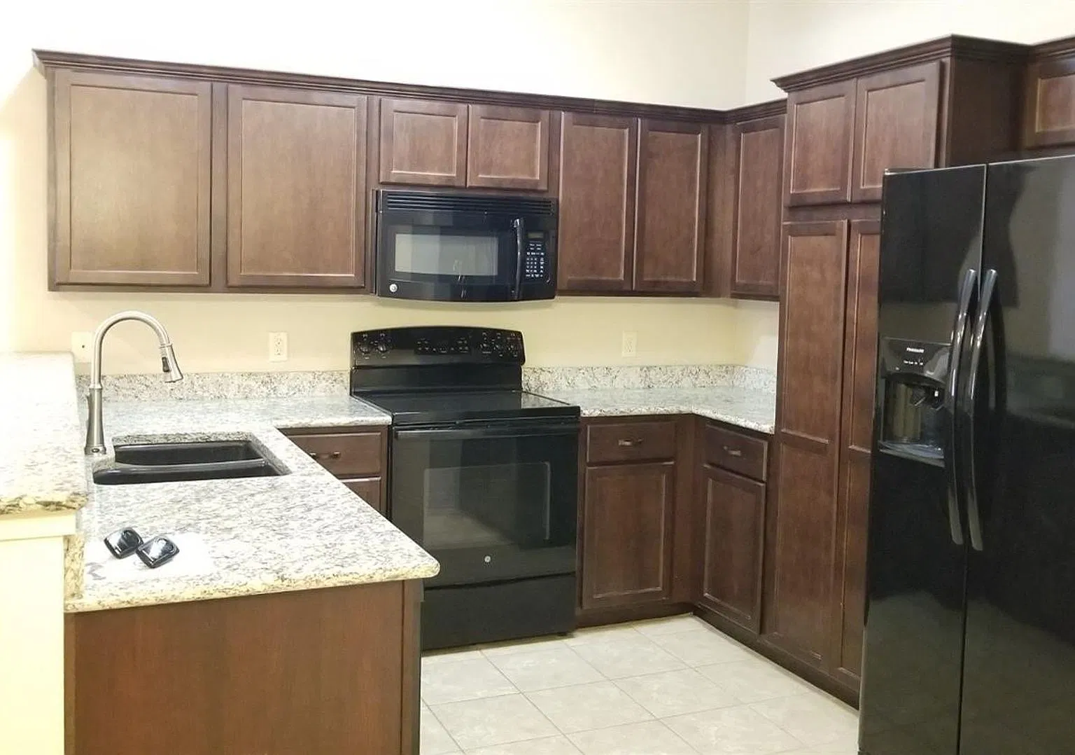 Beautiful 3 Bed 2 Bath In Cooper School District — Photo 4