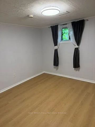 713 Yeremi St #BASEMENT — Photo 6