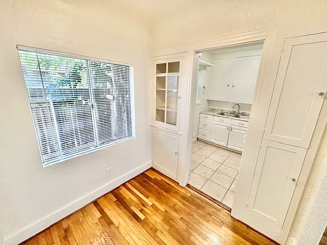 4451 1/2 Kansas St — Photo 9