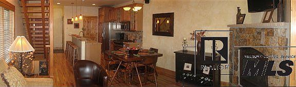 2nd image of 3077 Aspen Leaf Way