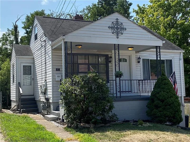 802 Steiner St photo 1