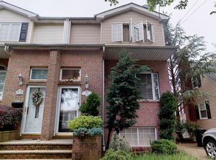 366 Beach Ave, Staten Island, NY 10306