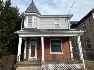 59 E Penn Ave, Wernersville, PA 19565