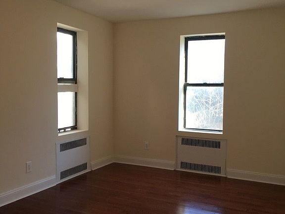 5th image of 715 Saint Marks Ave APT 4G