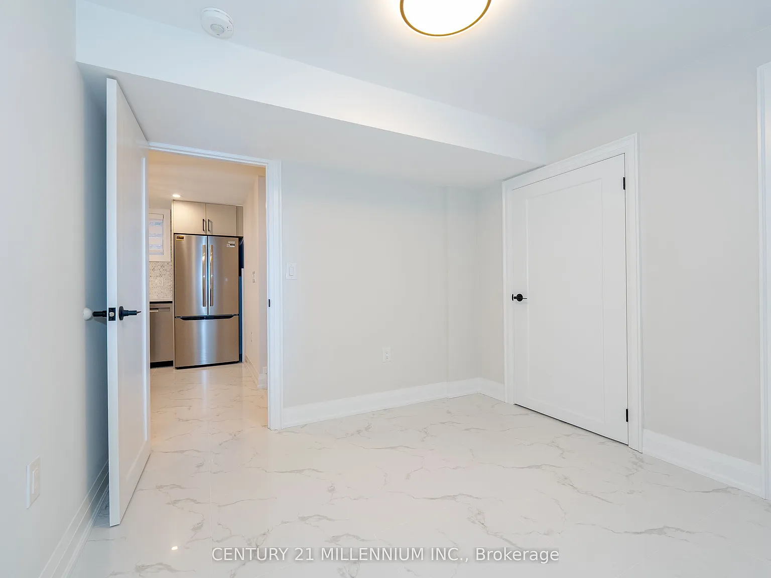 31 Mariposa Ave — Photo 4