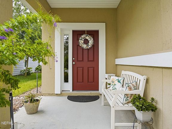 3rd image of 41 COTTAGE GREEN Place