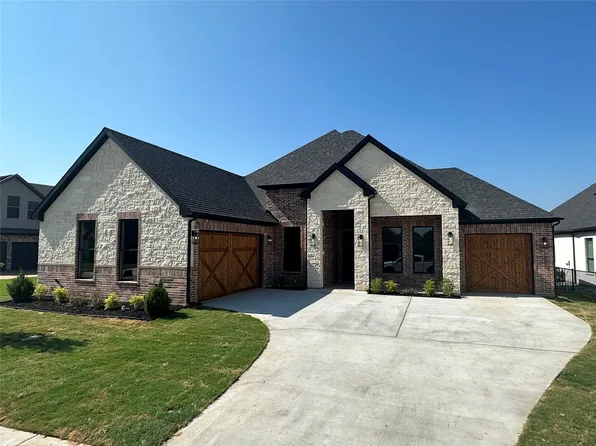 1033 Bandon Dunes Dr, Burleson, TX 76028