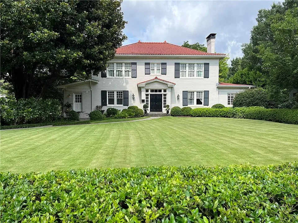 2544 Peachtree Rd NW #8