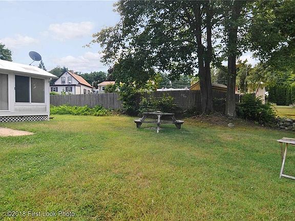 3rd image of 39 Fitzhugh St