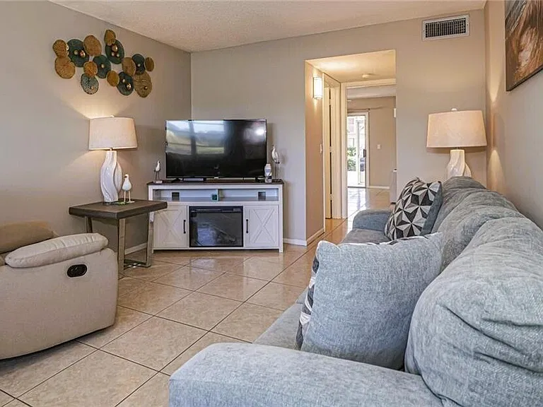 36 Vista Gardens Trl #103 — Photo 7
