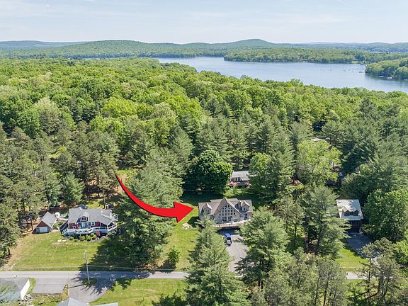 2nd image of 215 Lower Penn Point Dr