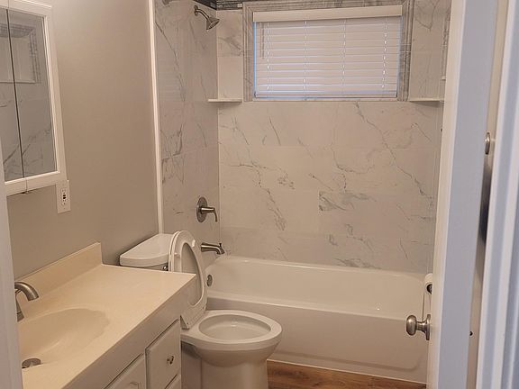 2nd image of 5507 Beauregard Way