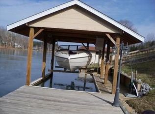 156 Flat Top Lake Rd, Ghent, WV 25843