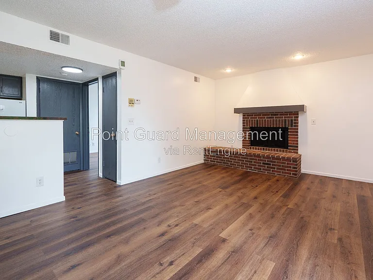 Midtown Place Apartments — Photo 21