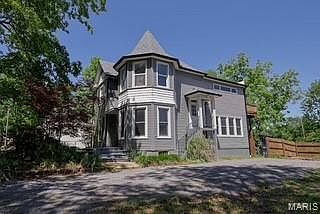1st image of 422 N Frederick St