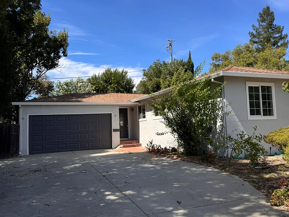 1941 Gilly Ln