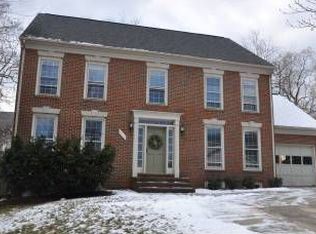 890 N Frederick St, Arlington, VA 22205