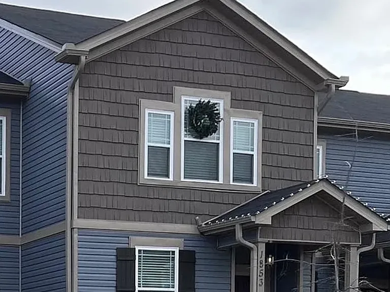 1853 Butternut Dr — Photo 1