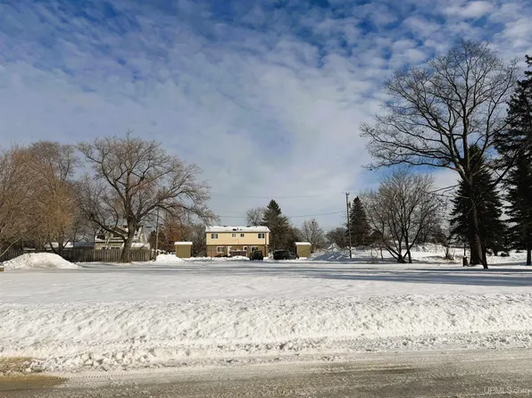 109 Newton St, Kingsford, MI 49802