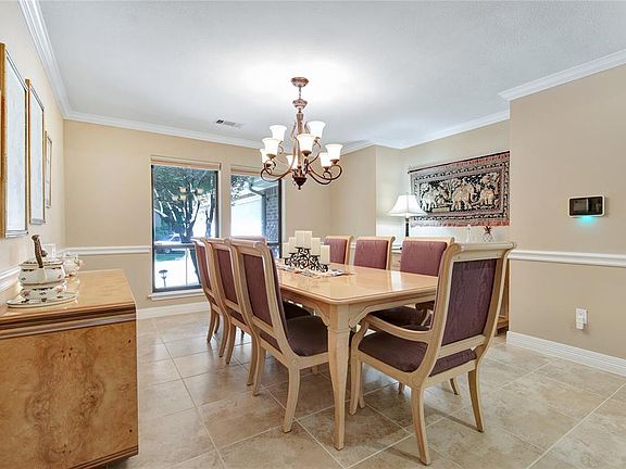 5th image of 3150 Lake Island Dr