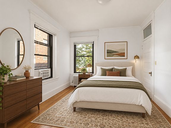3rd image of 5 Winchester St APT 202