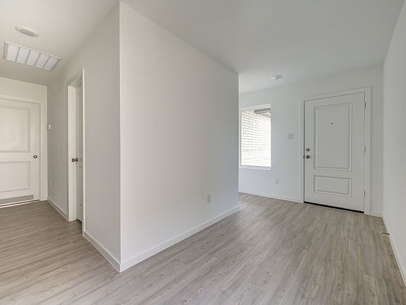 2nd image of 26811 Prairie Smoke Ln