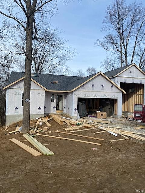 1st image of 7555 Becker Rd