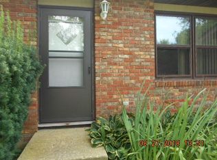 10967 E South Woodlawn Dr, Rochelle, IL 61068