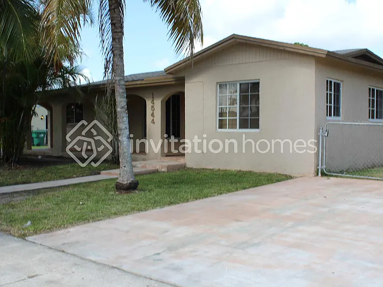 14544 SW 105th Ct — Photo 1