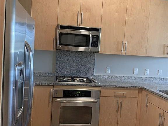 3rd image of 353 Bonneville Ave Unit 804