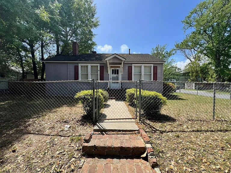 2201 Mississippi Ave — Photo 1