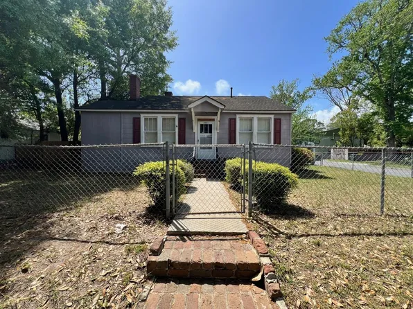 2201 Mississippi Ave, Savannah, GA 31404