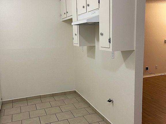 5th image of 3716 Baldwin Ave #20