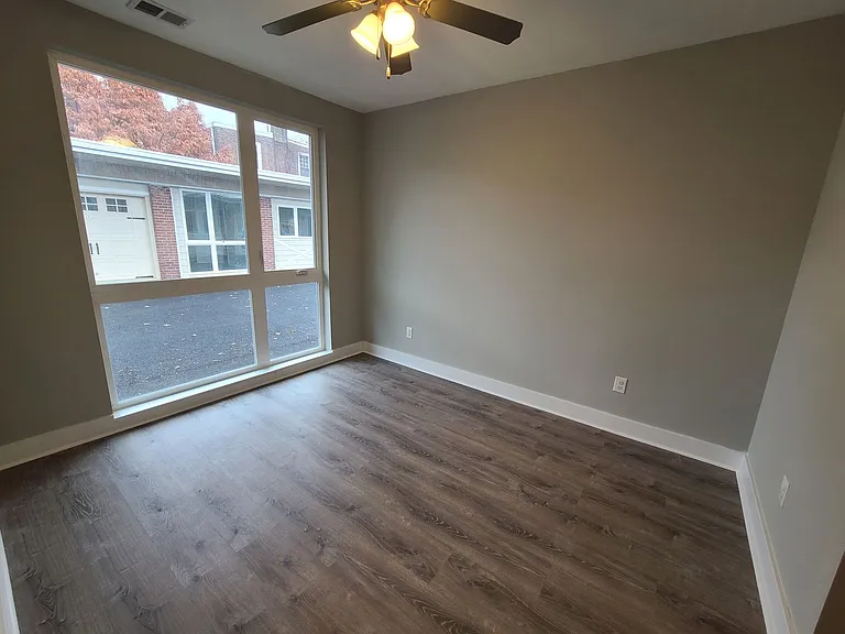 5524 Pulaski Ave #7 — Photo 8