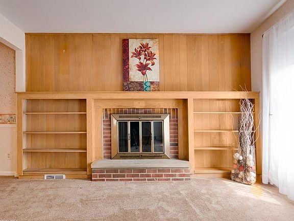 4th image of 5305 Marian Dr