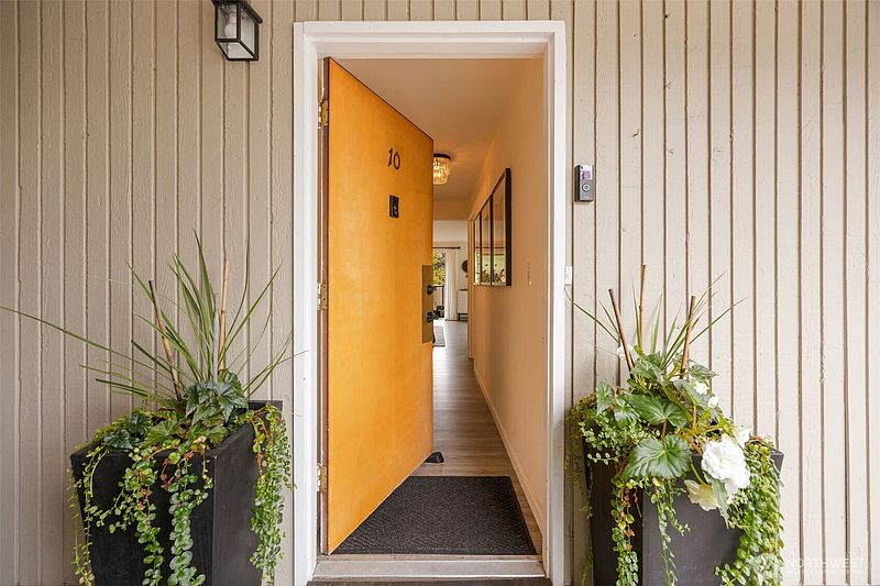 2nd image of 8701 35th Avenue NE #10