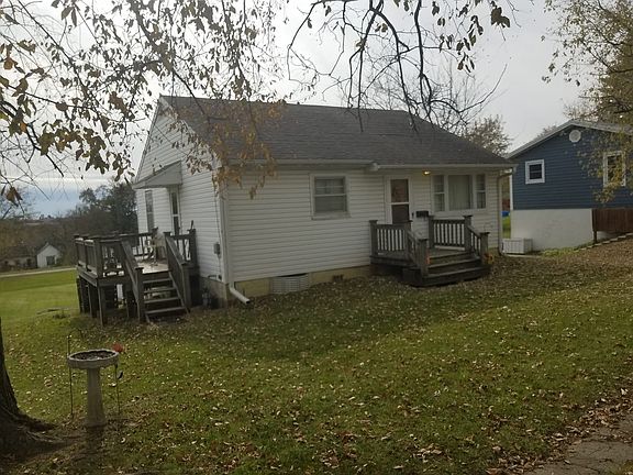 2nd image of 304 W 4th St