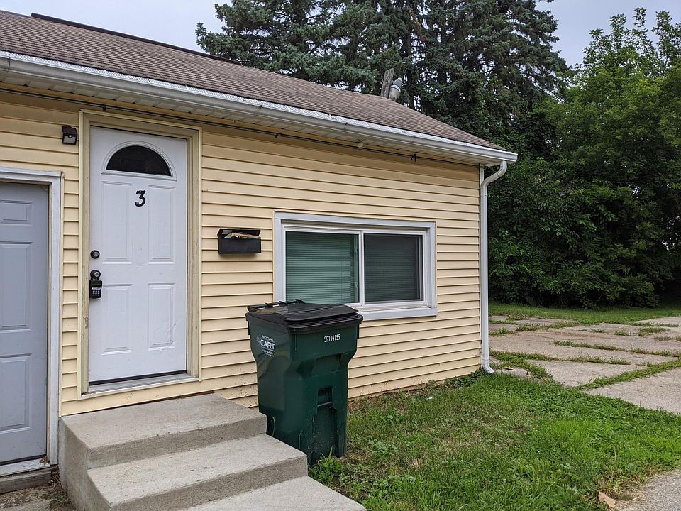 1st image of 924 W Ionia St APT 3