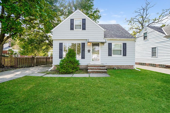 1st image of 16 Broadmore Ave
