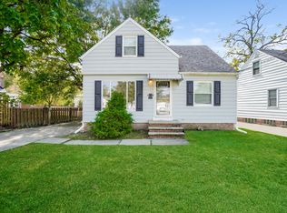 16 Broadmore Ave, Bedford, OH 44146