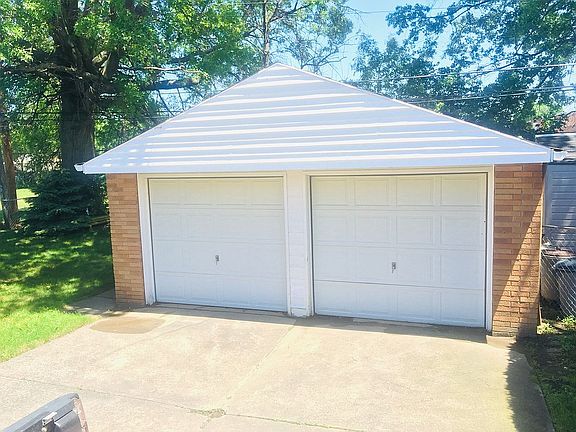 5th image of 4649 Southwood Dr