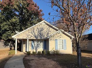 126 Kensington Cir, Warner Robins, GA 31093