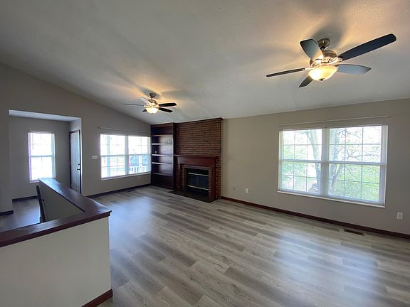 3rd image of 108 Glenbarr Ct