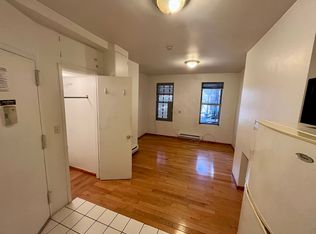 95 Orchard St APT 3A, New York, NY 10002