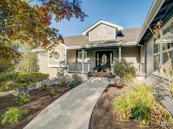 147 Island Boulevard, Fox Island, WA 98333